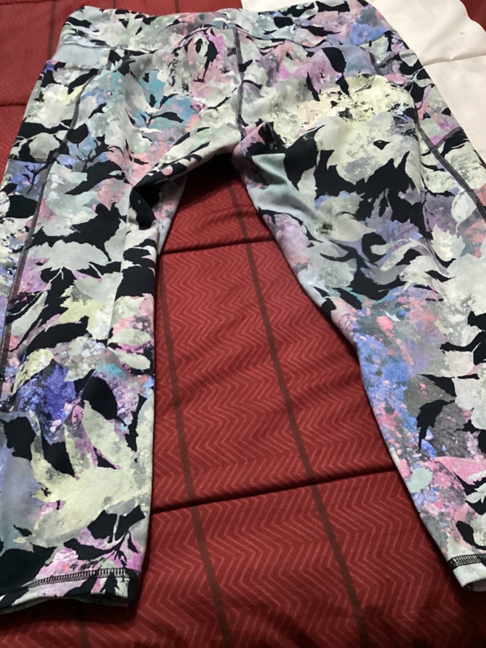Capris - Picture 4 of 5